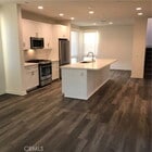 Photo - 789 Leeward Way