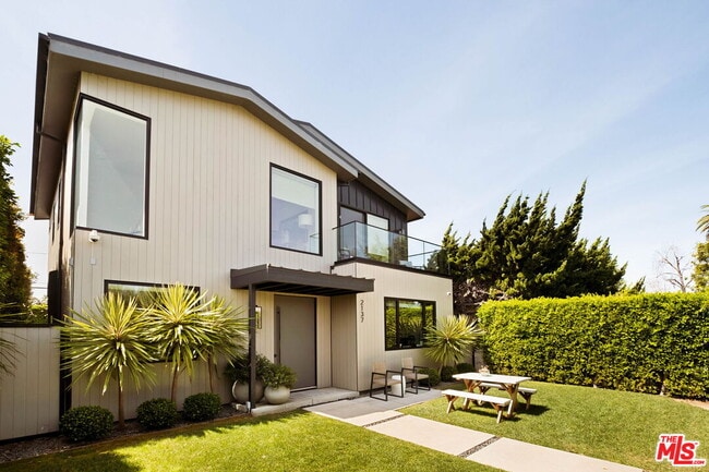 Photo - 2137 Glyndon Ave