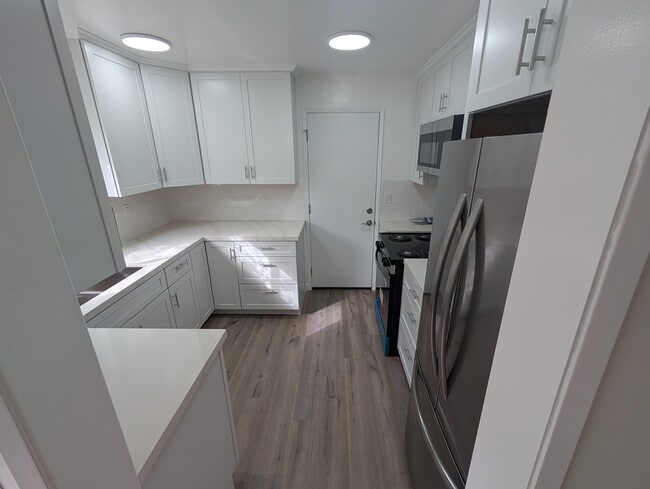 Photo - 1043 Pacific St Unit 2
