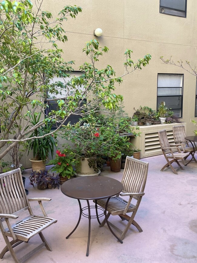 Photo - Peachtree Inn - Fully furnished units!