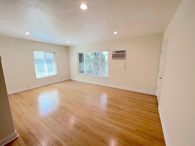 Photo - Unit 5 Unit 5