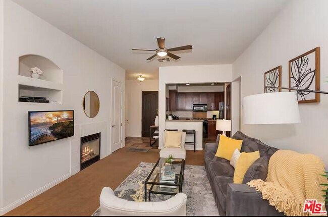 Photo - 48573 Classic Dr