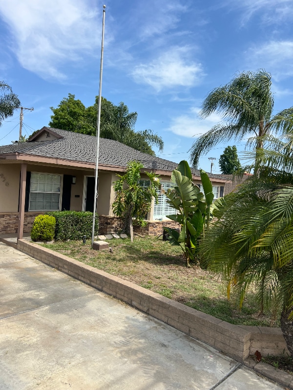 Photo - 920 N San Antonio Ave House