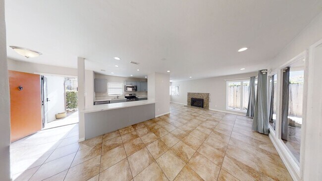 Photo - 4BD/2BA, Great Backyard Patio!