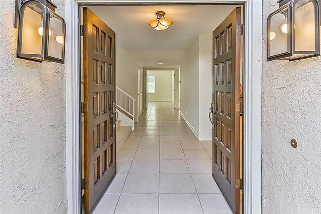 Photo - 5053 Ambridge Dr