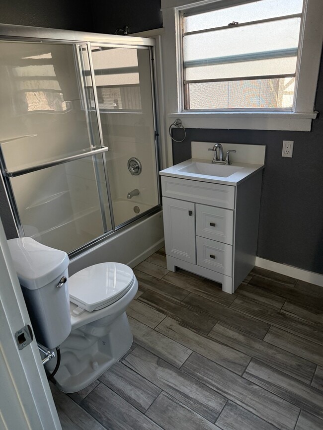 Photo - 3982 Brighton Ave Unit Newly Renovated 1-Bedroom Apt