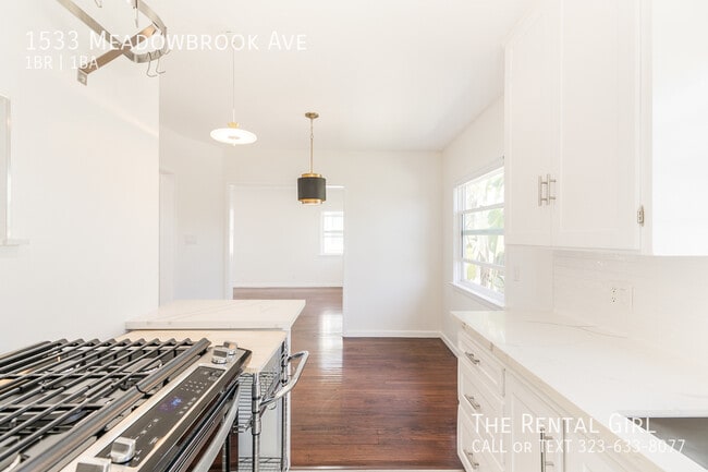 Photo - 1533 Meadowbrook Ave