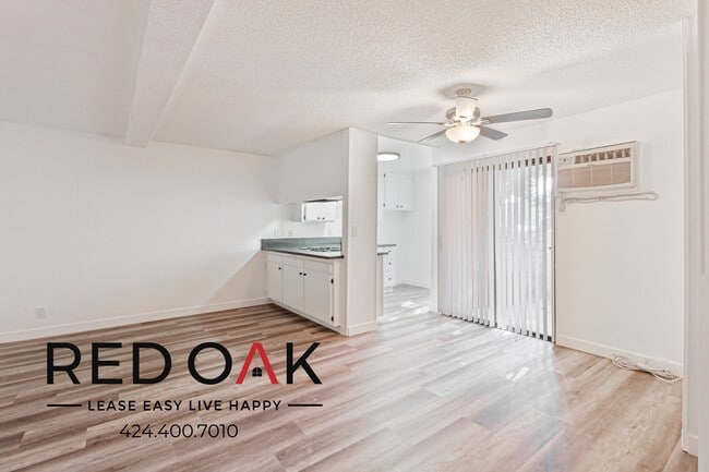 Photo - 8614 Woodley Ave Unit 117