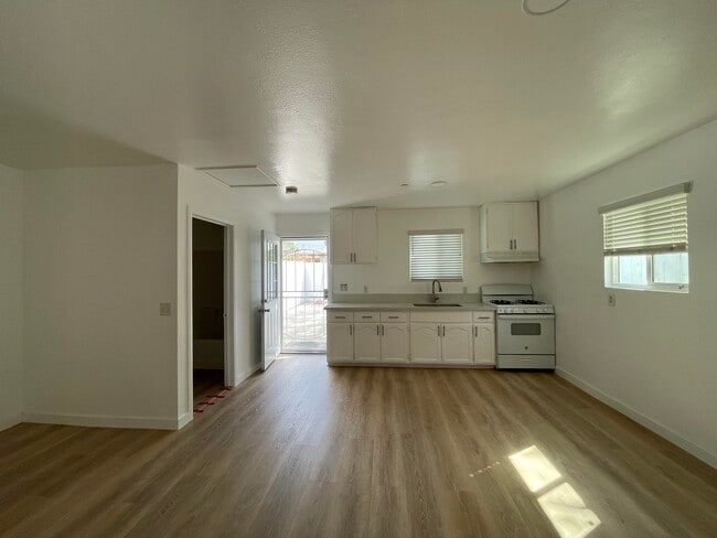 Building Photo - 14788 Polk St Unit 14788.5 Rental