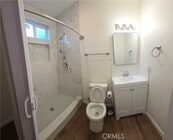 Photo - 1496 Powell Way