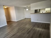 755 N Sweetzer Ave - 755 N Sweetzer Ave