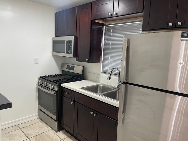 Photo - Updated 1 Bedroom 1 Bathroom apartment in San Diego Unit 3804 #2