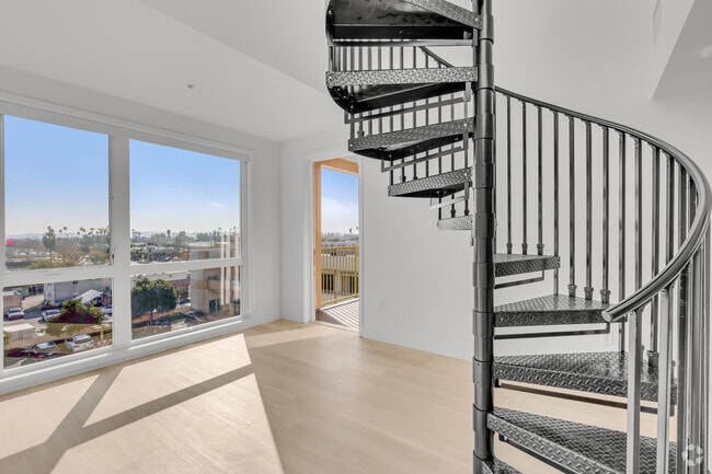 2BR, 2BA - 987 SF - Begonia Place