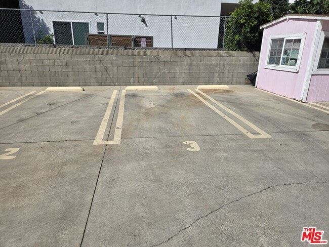 Photo - 1233 Tamarind Ave Unit 3