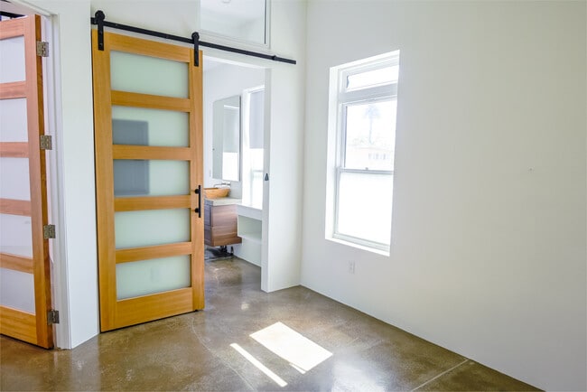 Photo - 1447 11th St Unit B