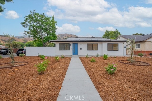 Photo - 7734 N Glenoaks Blvd House