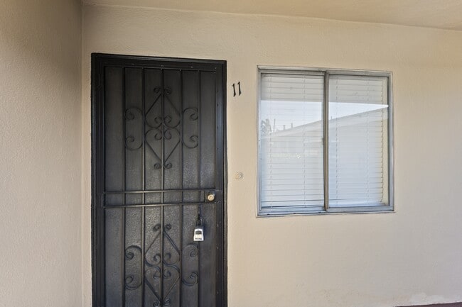 Photo - 940 W Gage Ave Apartment Unit 11