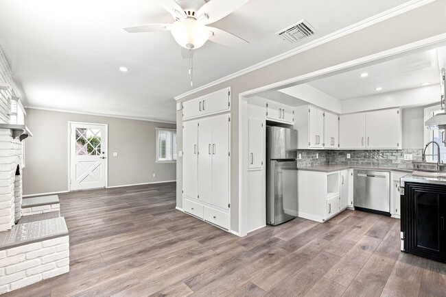 Photo - 259 Sturtevant Dr Unit 259 Sturtevant Dr