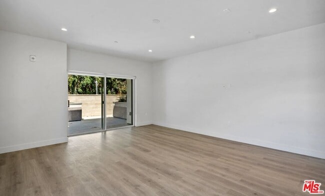 Photo - 2336 Westwood Blvd Unit 205