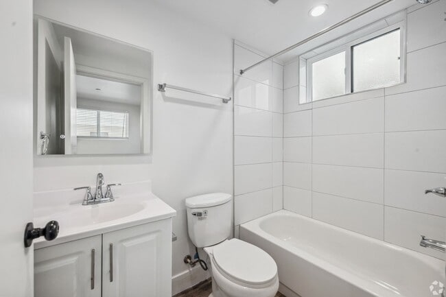 Photo - 3437 S Catalina St