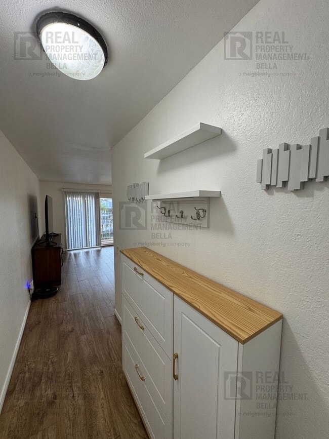Photo - 24311 Canyon Lake Dr N