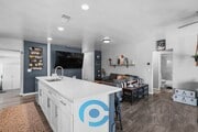 Photo - 1703 Midvale Dr House