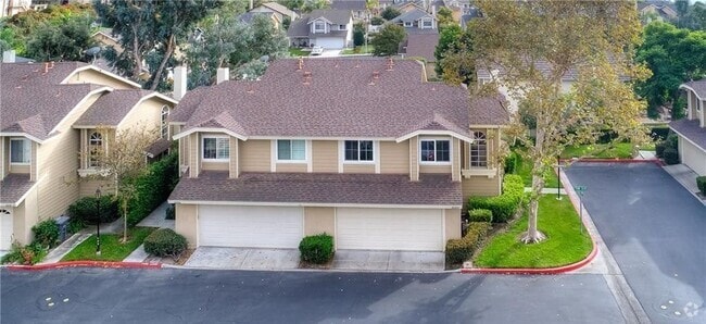 Building Photo - 26222 Fern Glen Rental
