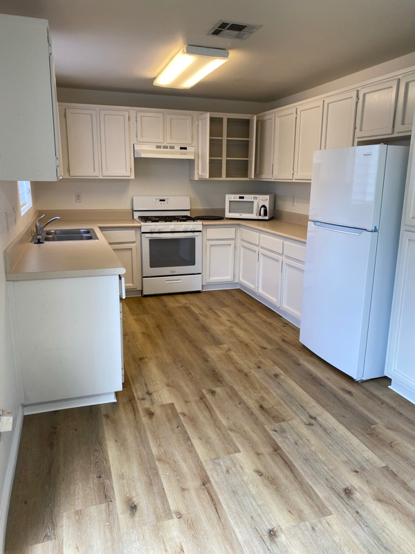 Photo - 10876 Loro Verde Ave