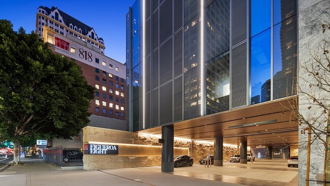 Photo - Figueroa Eight