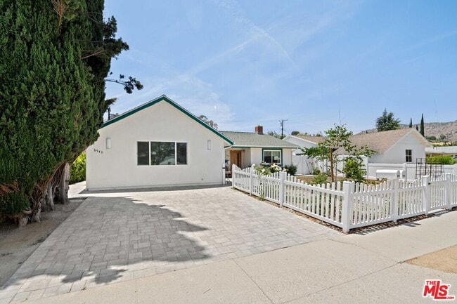 Photo - 6543 Franrivers Ave Townhome