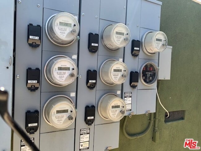 Photo - 1112 Ocean Park Blvd Unit B