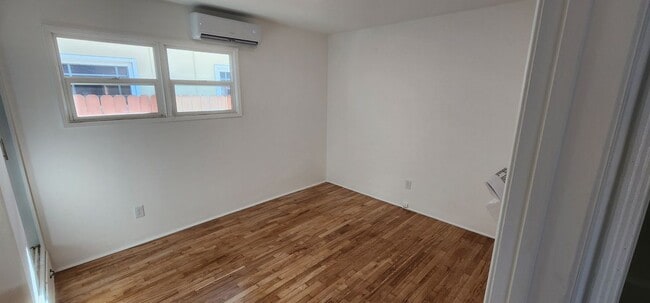 Photo - 719 S Walnut