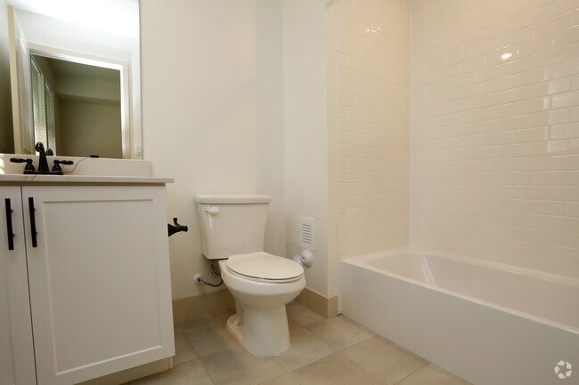 Bathroom - Arrive Los Carneros