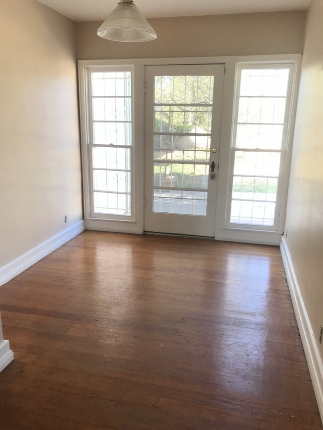 Photo - WOOD STREET BEAUTY!!!