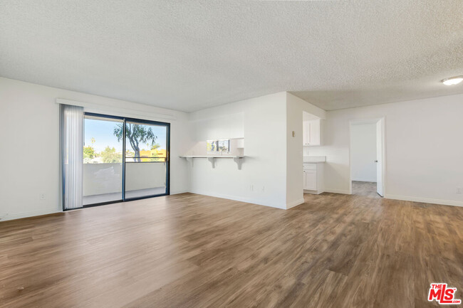 Photo - 5000 S Centinela Ave Condo Unit 129