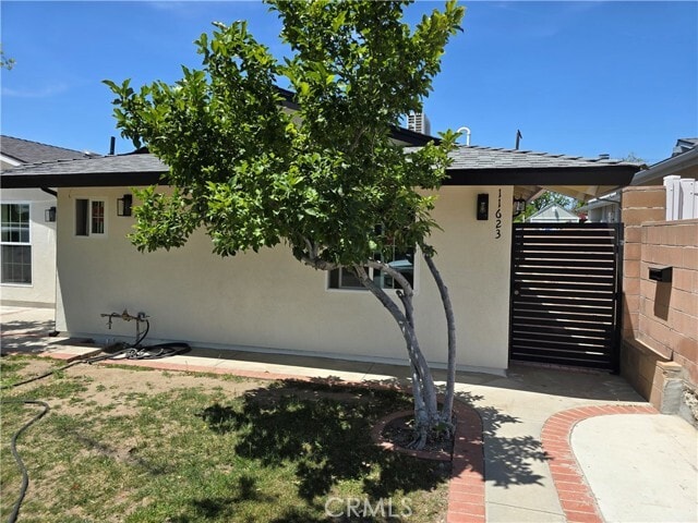 Photo - 11623 Paso Robles Ave House