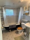 Photo - Cozy Coastal Furnished Cottage by the Paci... House