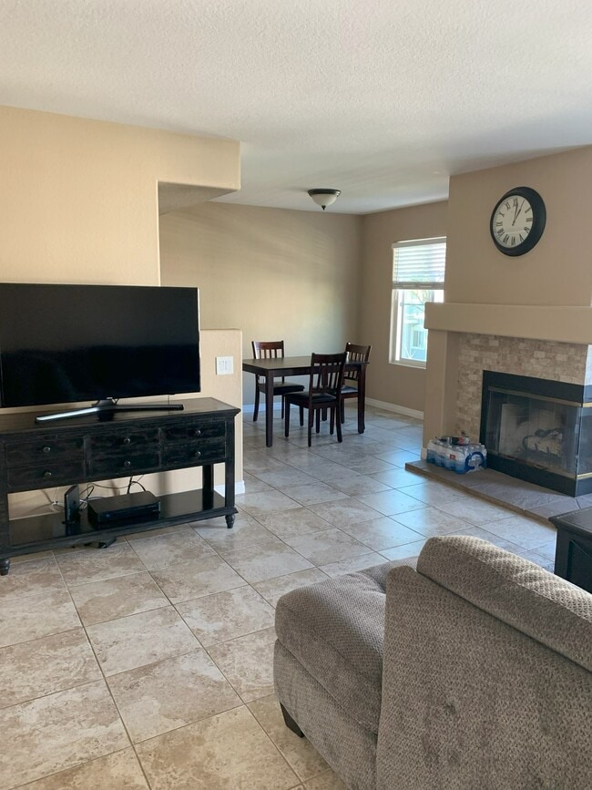 front door entrance - 13941 Midland Rd Unit Upstairs