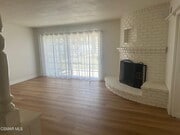 Photo - 23939 Oxnard St House