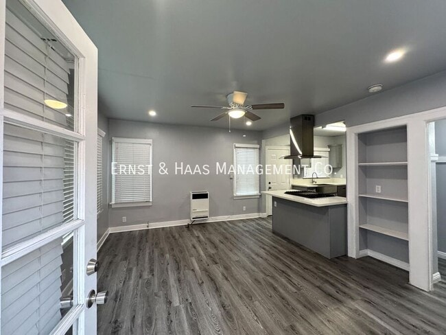 Building Photo - 1119 St Louis Ave Unit 01