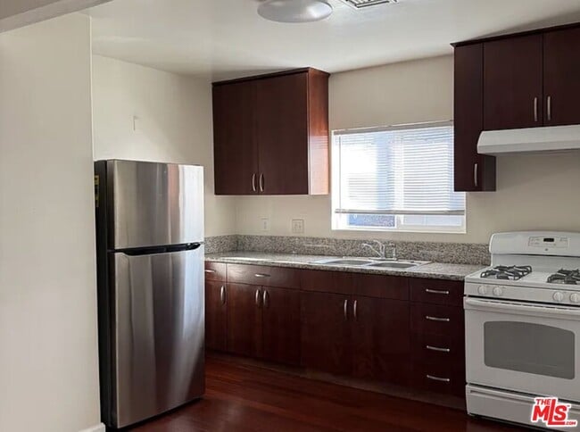 Building Photo - 4343 4th St Unit C