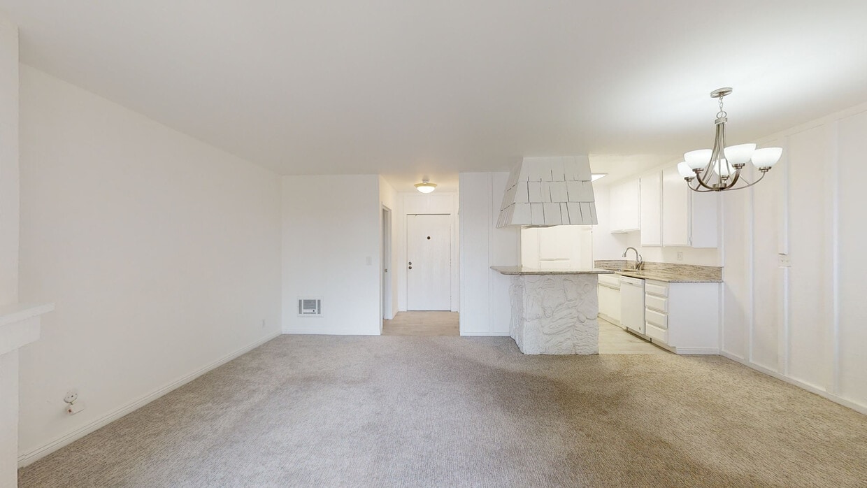 3D Tour - 1725 Camino Palmero St, Los Angeles, CA 90046