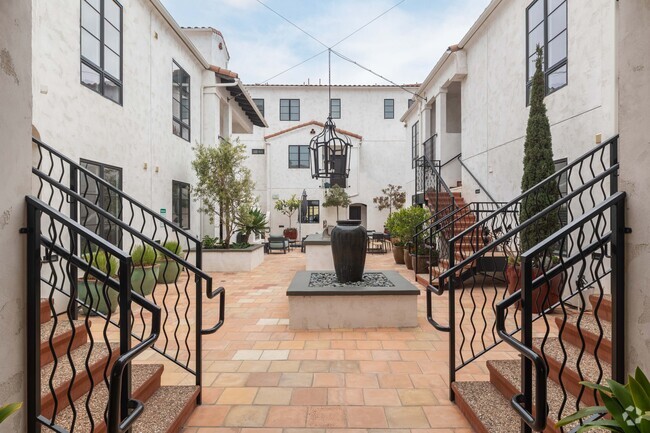 Courtyard Entrance - Santa Clara Courts