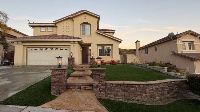 Building Photo - 28622 High Ridge Dr