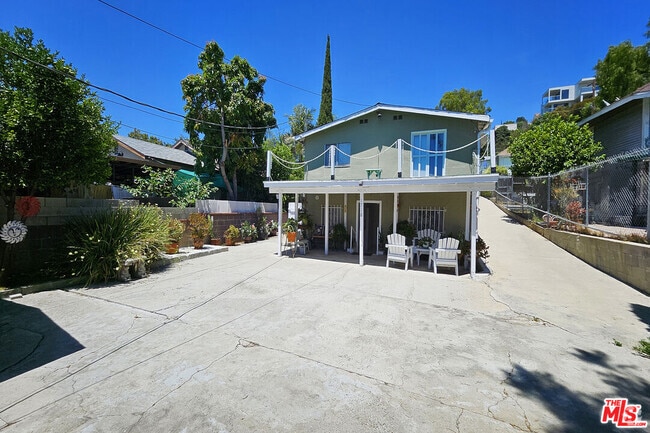 Building Photo - 1716 Grafton St Rental