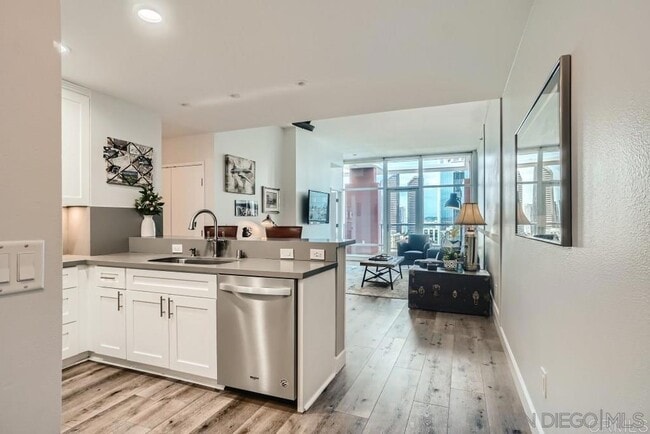 Photo - 427 Ninth Ave Unit 1403