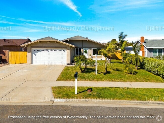 Building Photo - BEAUTIFUL 4 BED 2 BATH WITH ATTACHED 2 CAR... Rental