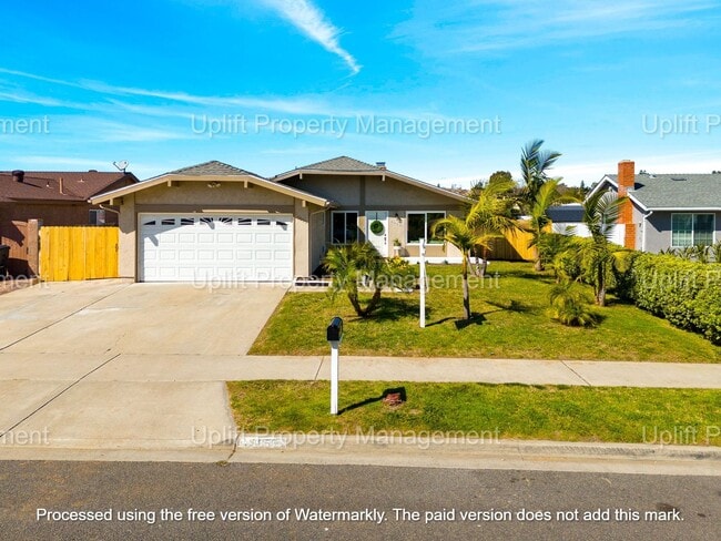 BEAUTIFUL 4 BED 2 BATH WITH ATTACHED 2 CAR... - BEAUTIFUL 4 BED 2 BATH WITH ATTACHED 2 CAR... House