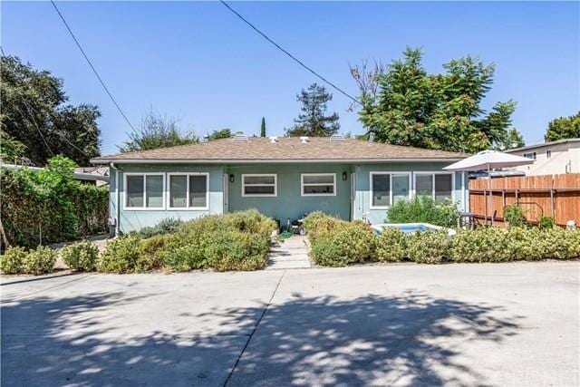 Backhouse duplex (right half) - 2115 Marengo Ave Unit A