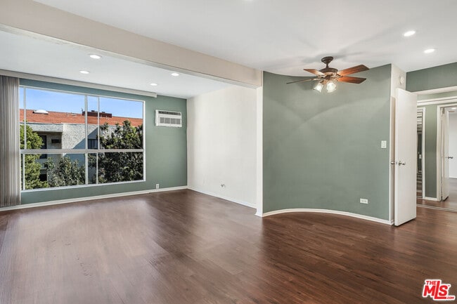 Photo - 1440 Veteran Ave Unit 507